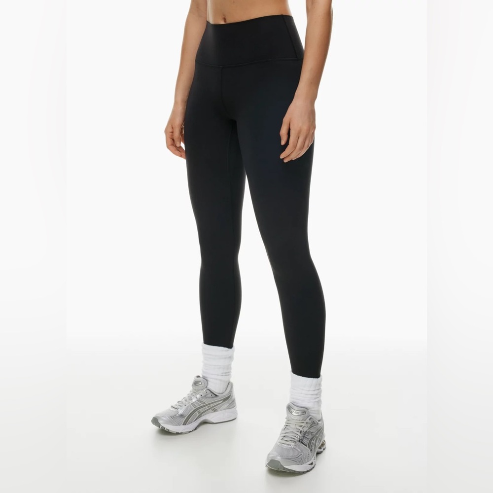 TNABUTTER™ CHEEKY HI-RISE LEGGING